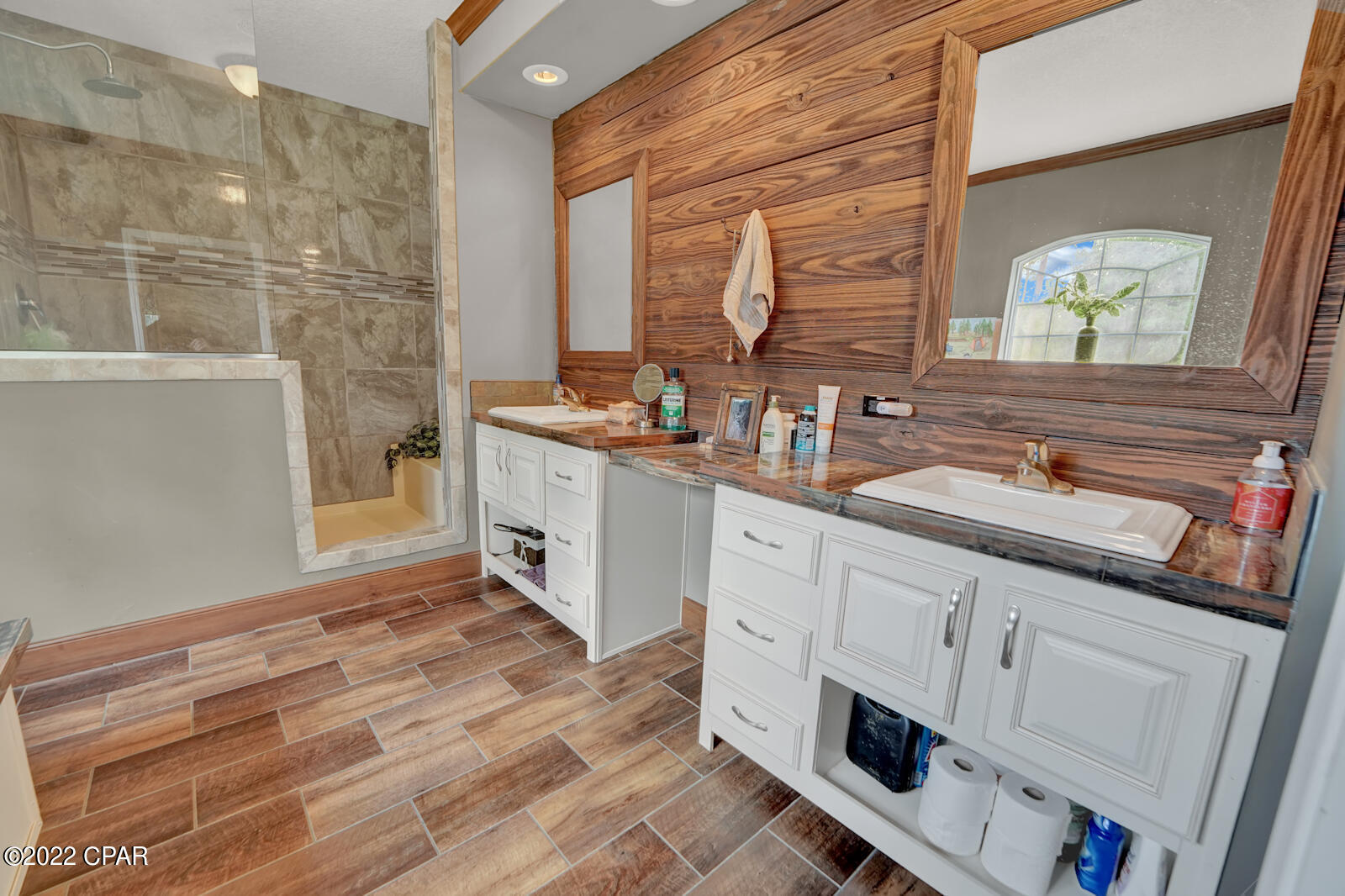 4659 Haybarn Road Holt, FL 32564 - Photo 12 of 33 Gallery Image 12