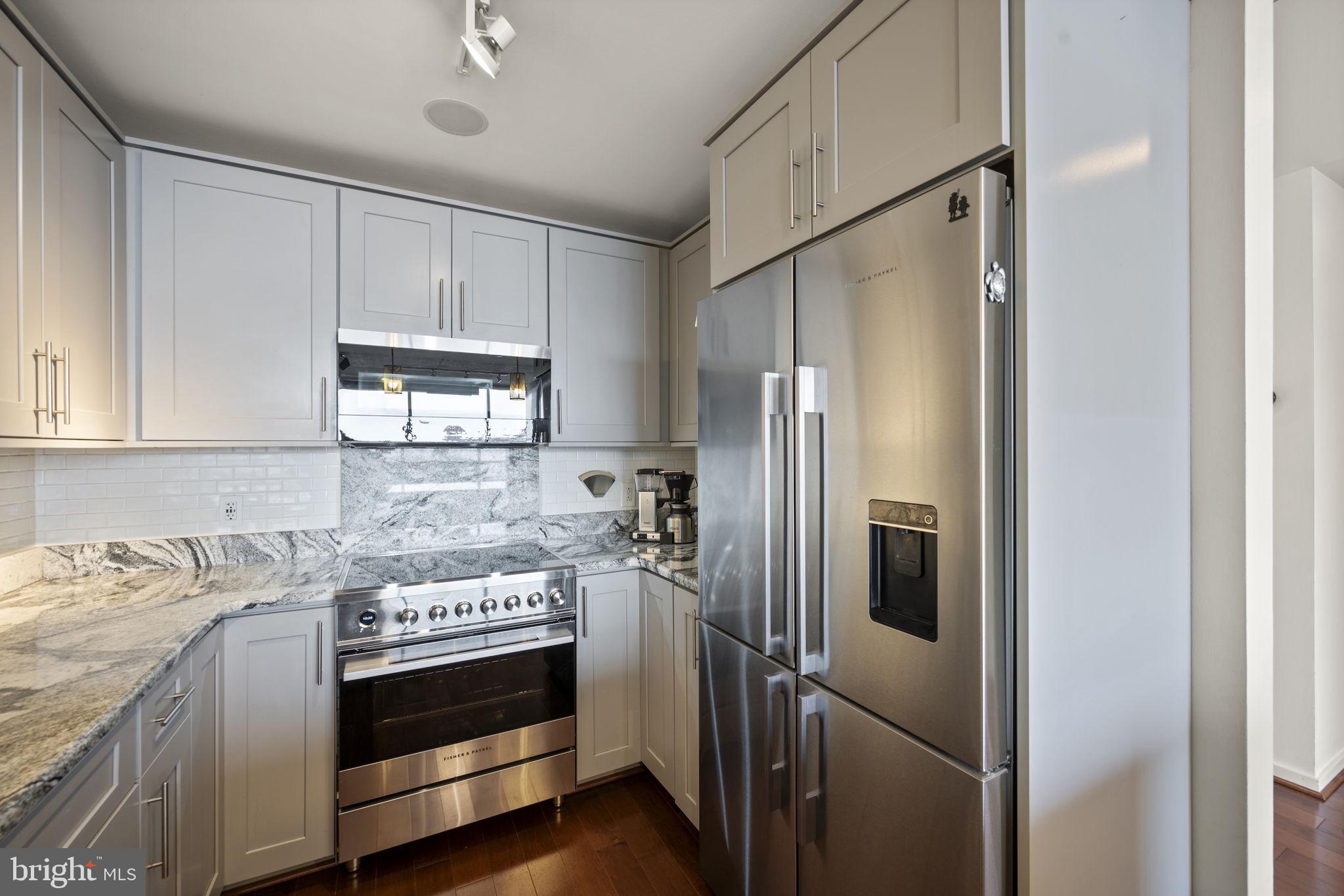 1200 Steuart Street, Unit 312 Baltimore, MD 21230 - Photo 9 of 70