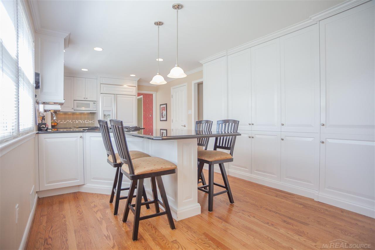 3795 Quarton Road Bloomfield Hills, MI 48302 - Photo 6 of 32