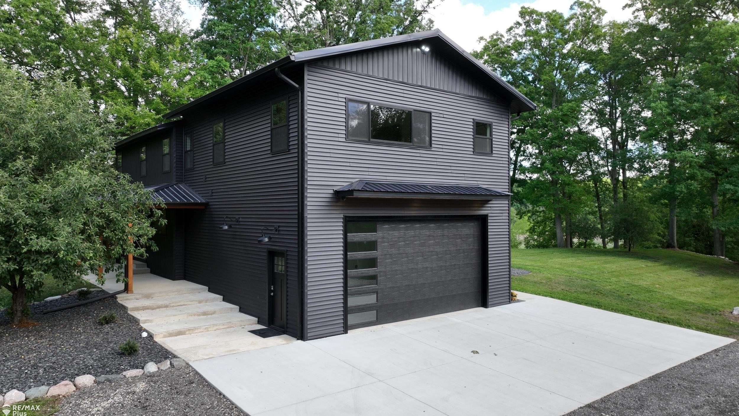 381 Miller Lake Road Columbiaville, MI 48421 - Photo 8 of 95