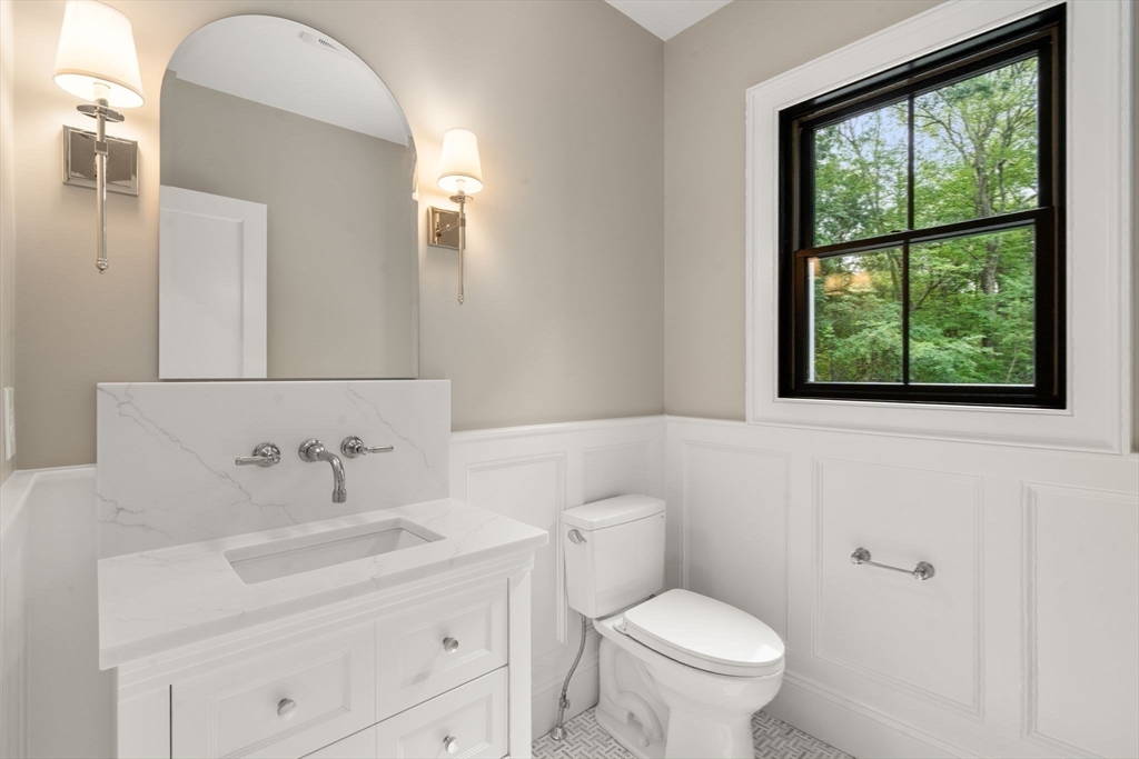 36 Kingswood Road Westwood, MA 02090 - Photo 11 of 40