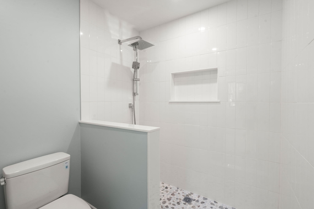 36 Kingswood Road Westwood, MA 02090 - Photo 33 of 40