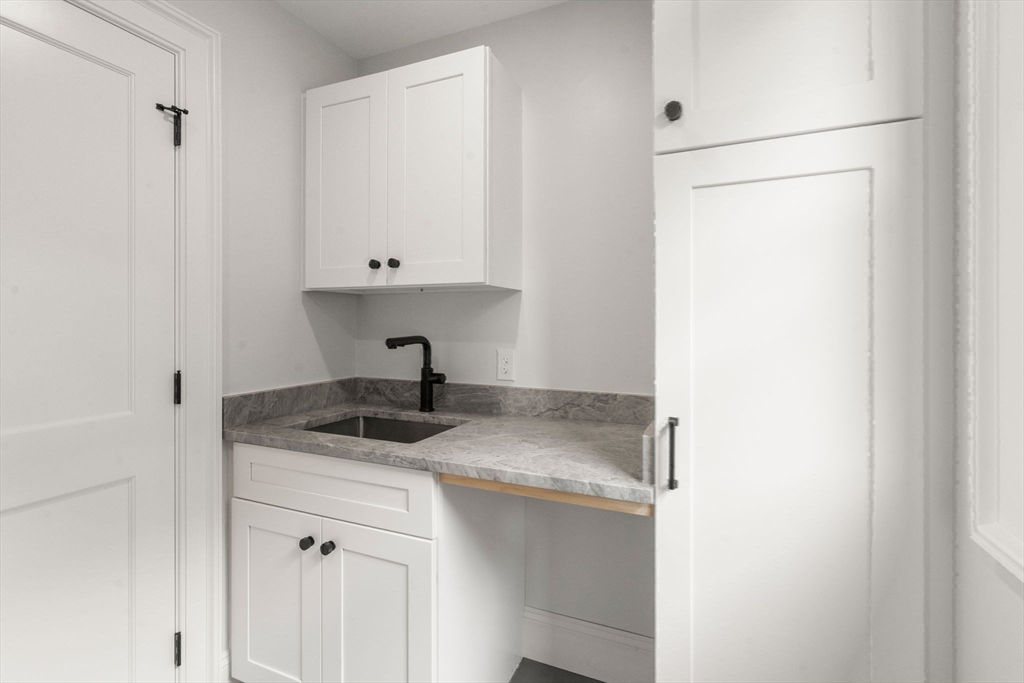 36 Kingswood Road Westwood, MA 02090 - Photo 36 of 40