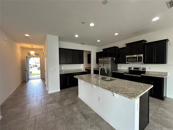 $3,000 | 2445 Beacon Landing Circle, Orlando, FL 32824