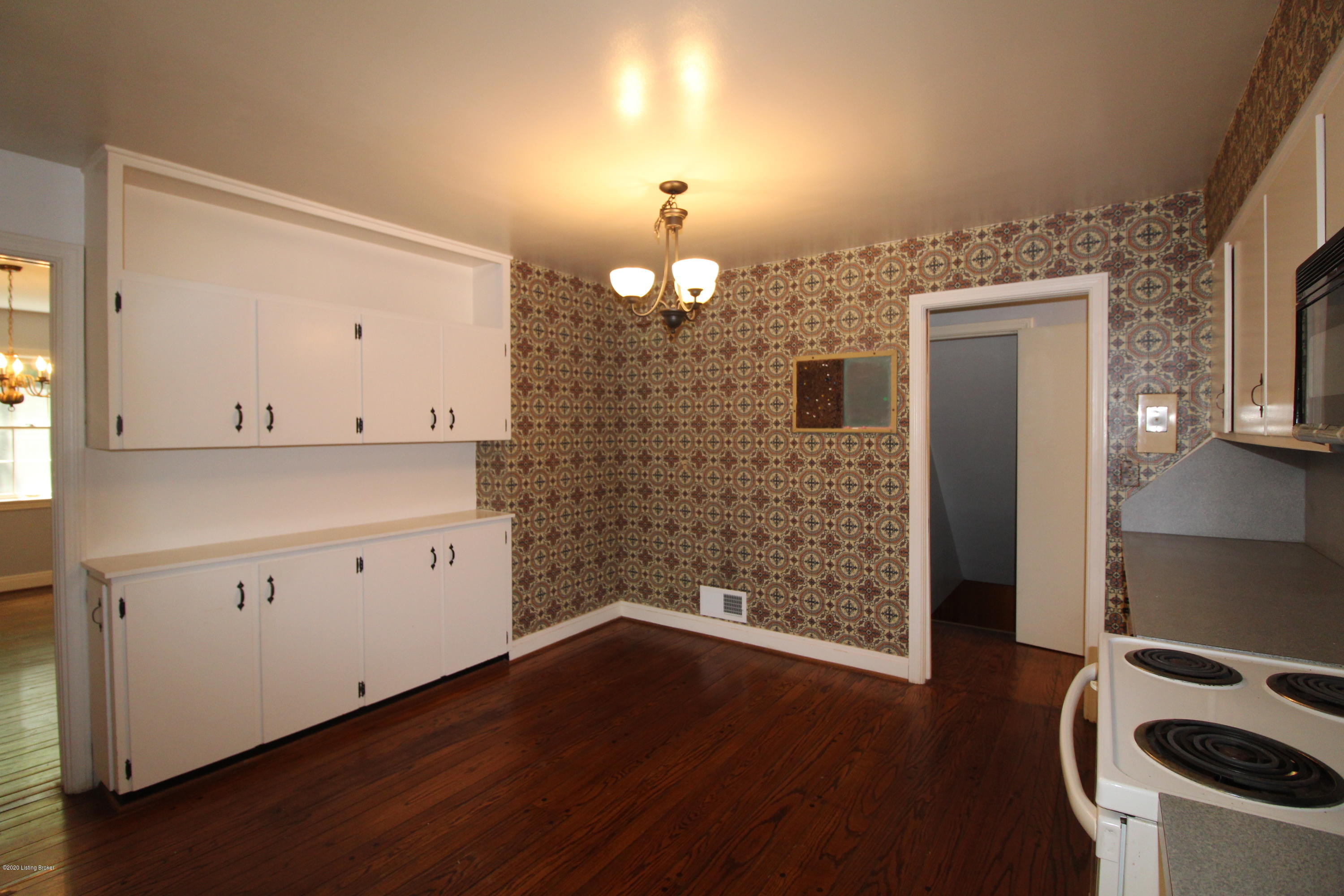 7800 Circle Crest Road Louisville, KY 40241 - Photo 15 of 57 003