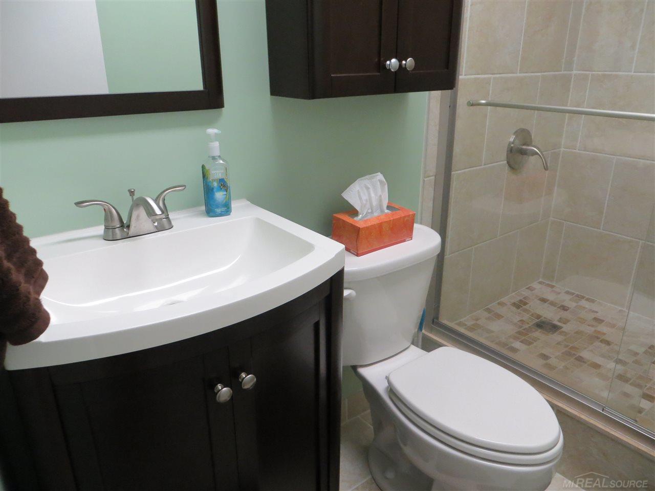 692 Bolinger Street Rochester Hills, MI 48307 - Photo 22 of 29
