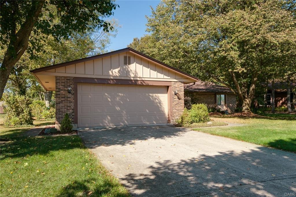 83 Beacon Hill Road Beavercreek, OH 45440 - Photo 2 of 34