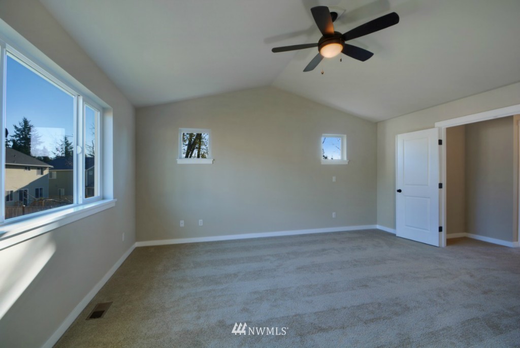5 200th Place Southwest Bothell, WA 98012 - Photo 11 of 20