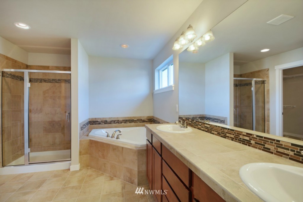 5 200th Place Southwest Bothell, WA 98012 - Photo 12 of 20