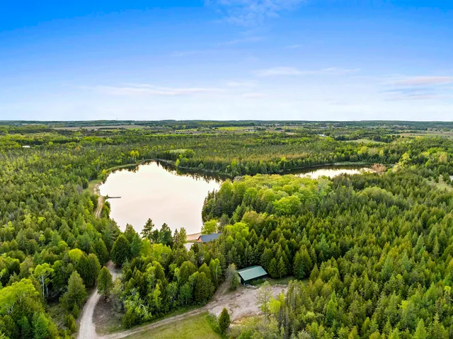 $2,700,000 | 4721 Lake Of The Woods Road, Sturgeon Bay, WI 54235