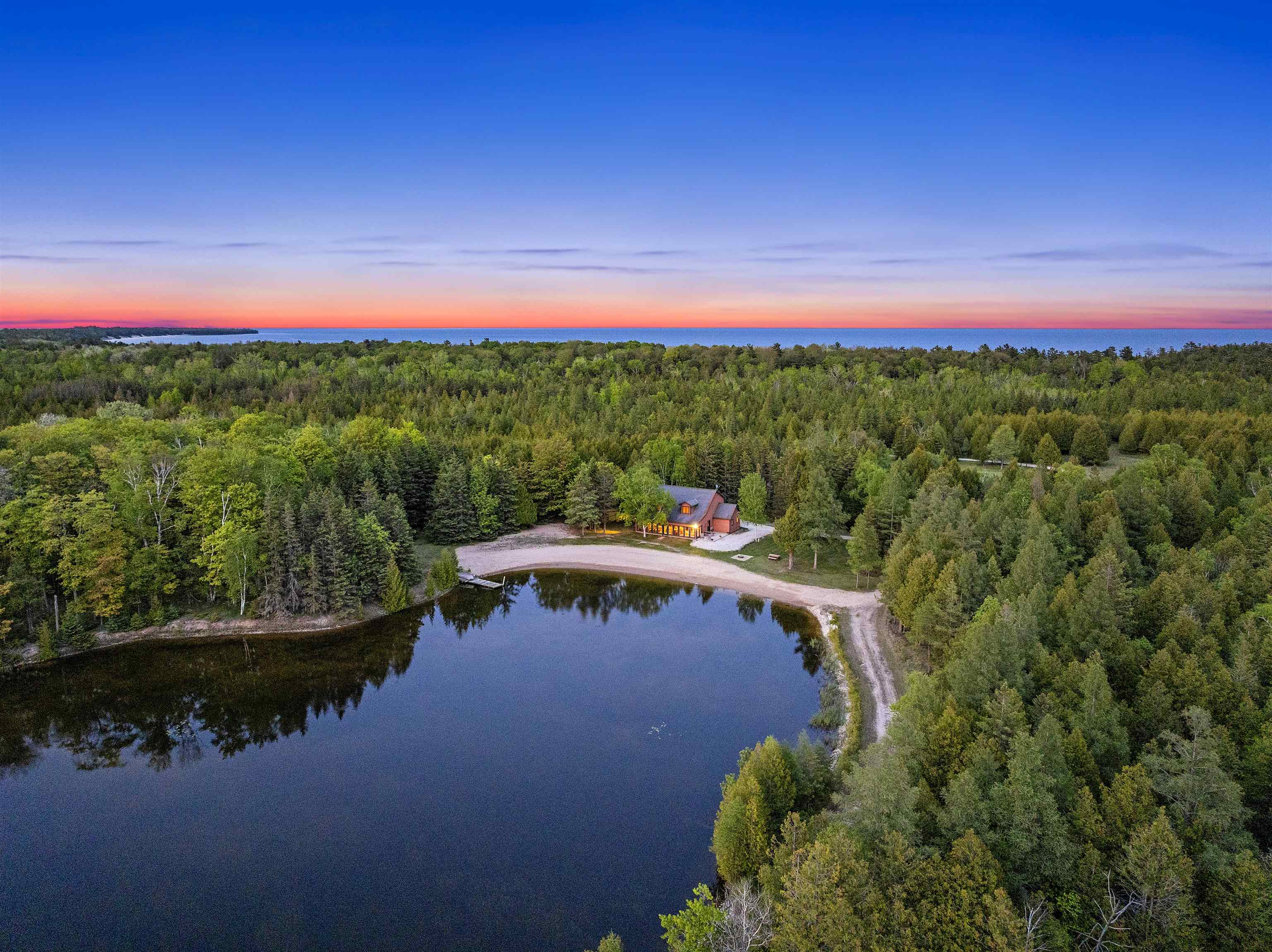 4721 Lake Of The Woods Road Sturgeon Bay, WI 54235 - Photo 7 of 18