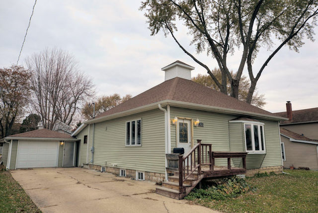 822 North 9th Street Rochelle, IL 61068 - Photo 1 of 20 Gallery Image 1