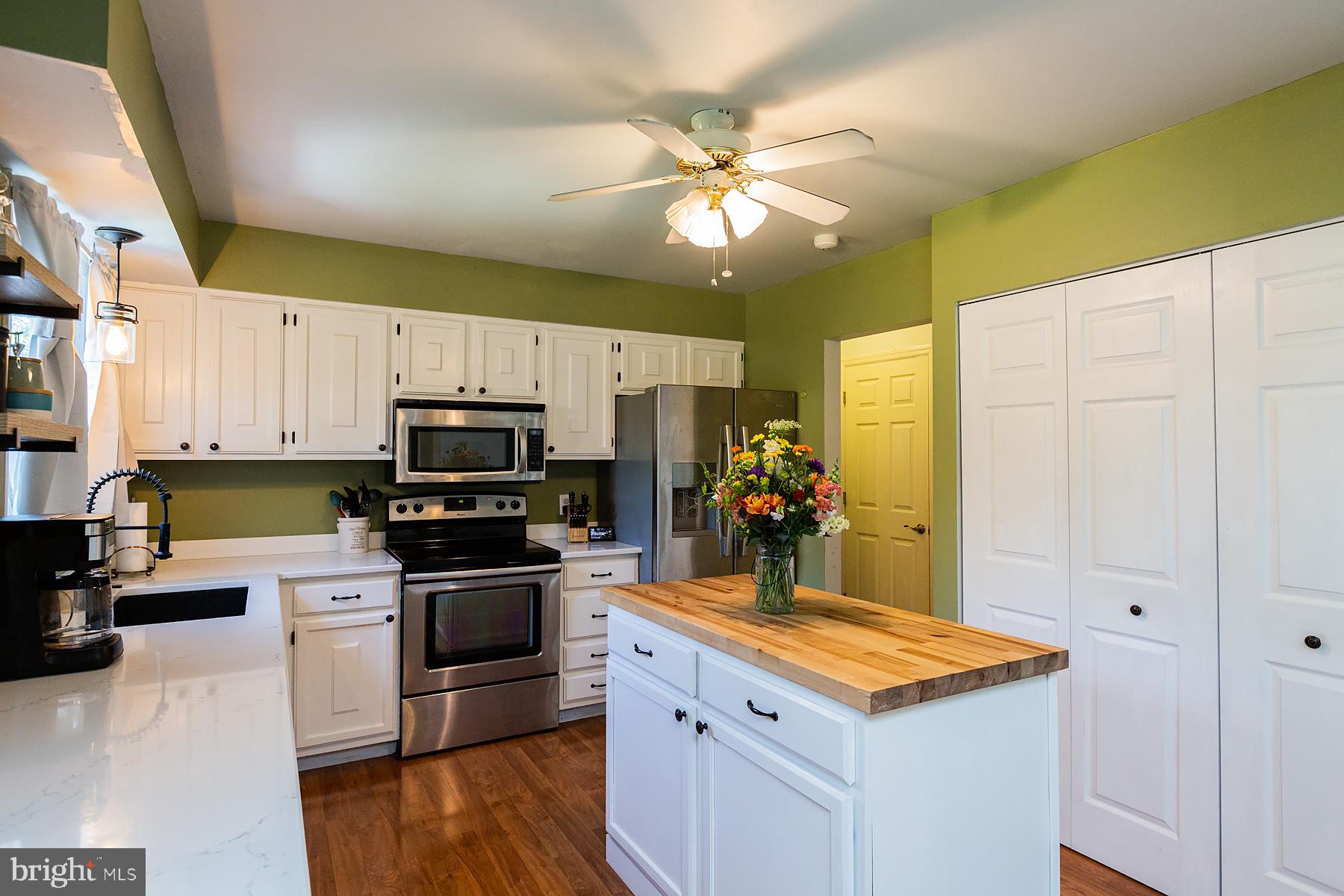 437 Springfield Court Lititz, PA 17543 - Photo 16 of 63