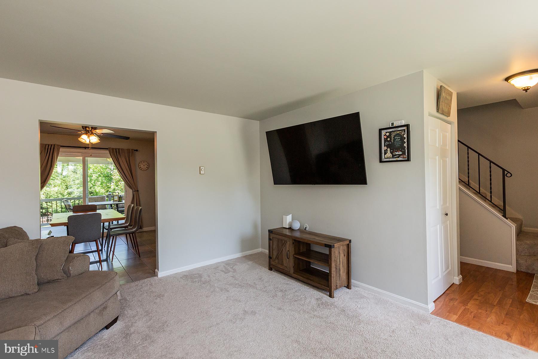 437 Springfield Court Lititz, PA 17543 - Photo 9 of 63