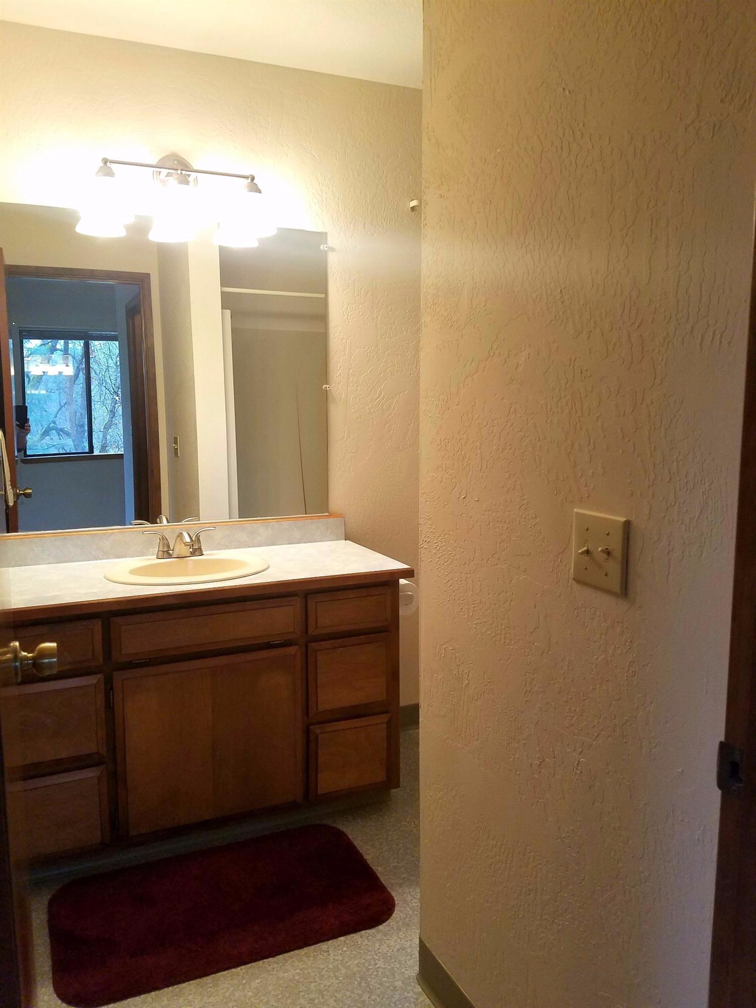 690 Ayres Road Eagle Point, OR 97524 - Photo 24 of 35 Additional Photo