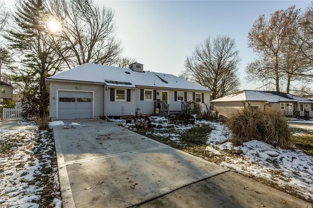 $310,000 | 8819 West 88th Street, Overland Park, KS 66212