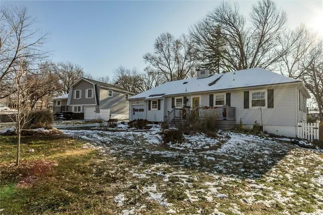 $310,000 | 8819 West 88th Street, Overland Park, KS 66212