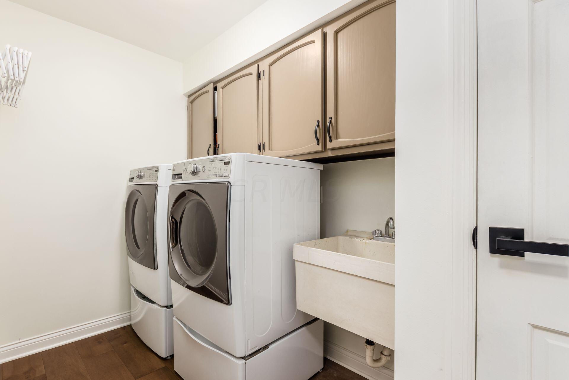 1044 Rutland Way Columbus, OH 43085 - Photo 36 of 67 Laundry
