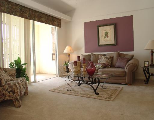 961 Lyons Road Pompano Beach, FL 33063 - Photo 3 of 6 Living Room
