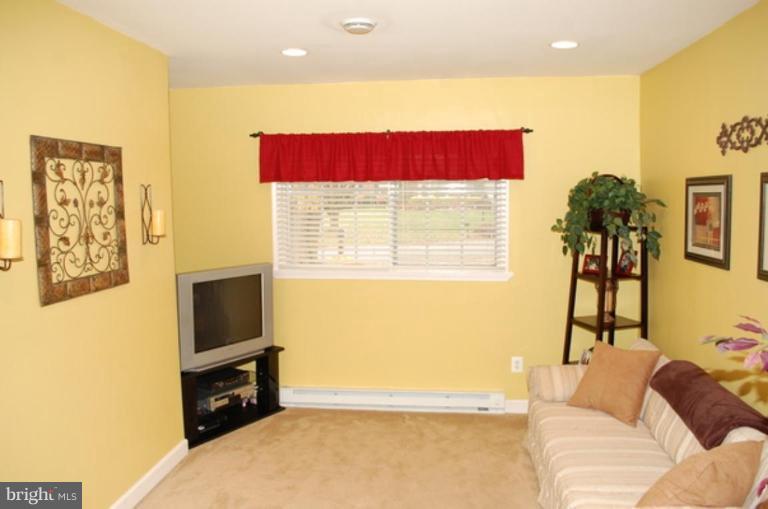 9917 Postwick Road Ellicott City, MD 21042 - Photo 6 of 9 Family Room