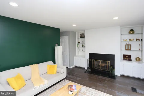 $480,000 | 8803 Stonebrook Lane, Columbia, MD 21046