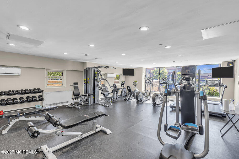 28 Riverside Avenue, Unit 2G Red Bank, NJ 07701 - Photo 32 of 34 032_dsc05836_211