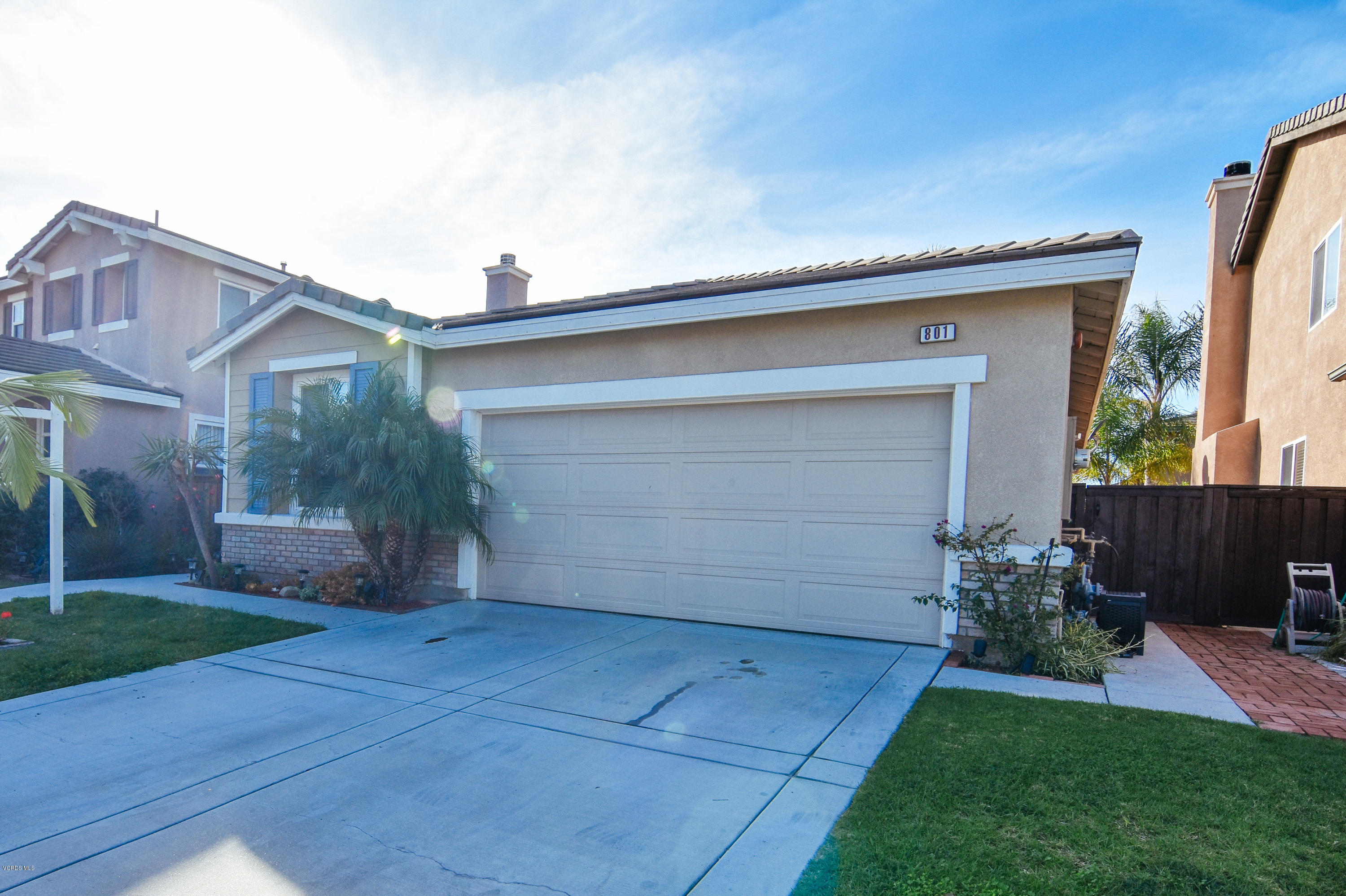 801 Fresca Drive Oxnard, CA 93030 - Photo 1 of 20 front view of house with a yard