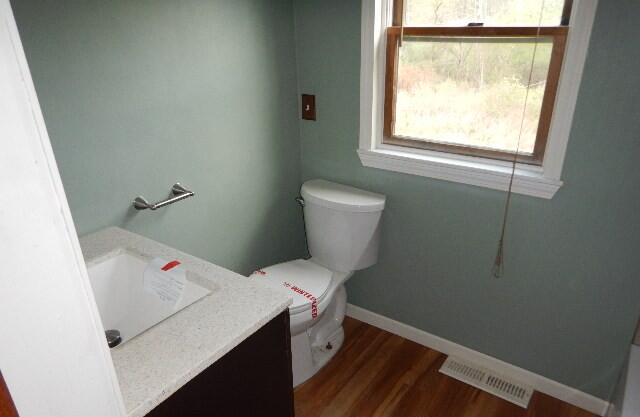 42720 Riggs Road Belleville, MI 48111 - Photo 12 of 13 Bathroom 2