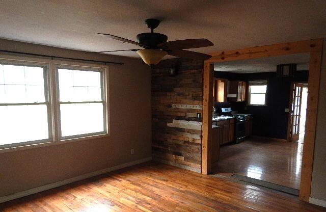 42720 Riggs Road Belleville, MI 48111 - Photo 5 of 13 LR 2