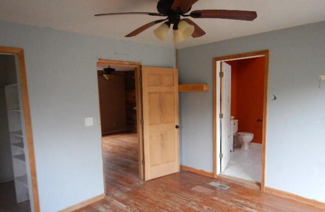 42720 Riggs Road Belleville, MI 48111 - Photo 6 of 13 Main bedroom