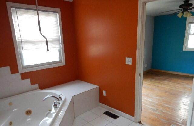 42720 Riggs Road Belleville, MI 48111 - Photo 10 of 13 Main bedroom bath 1
