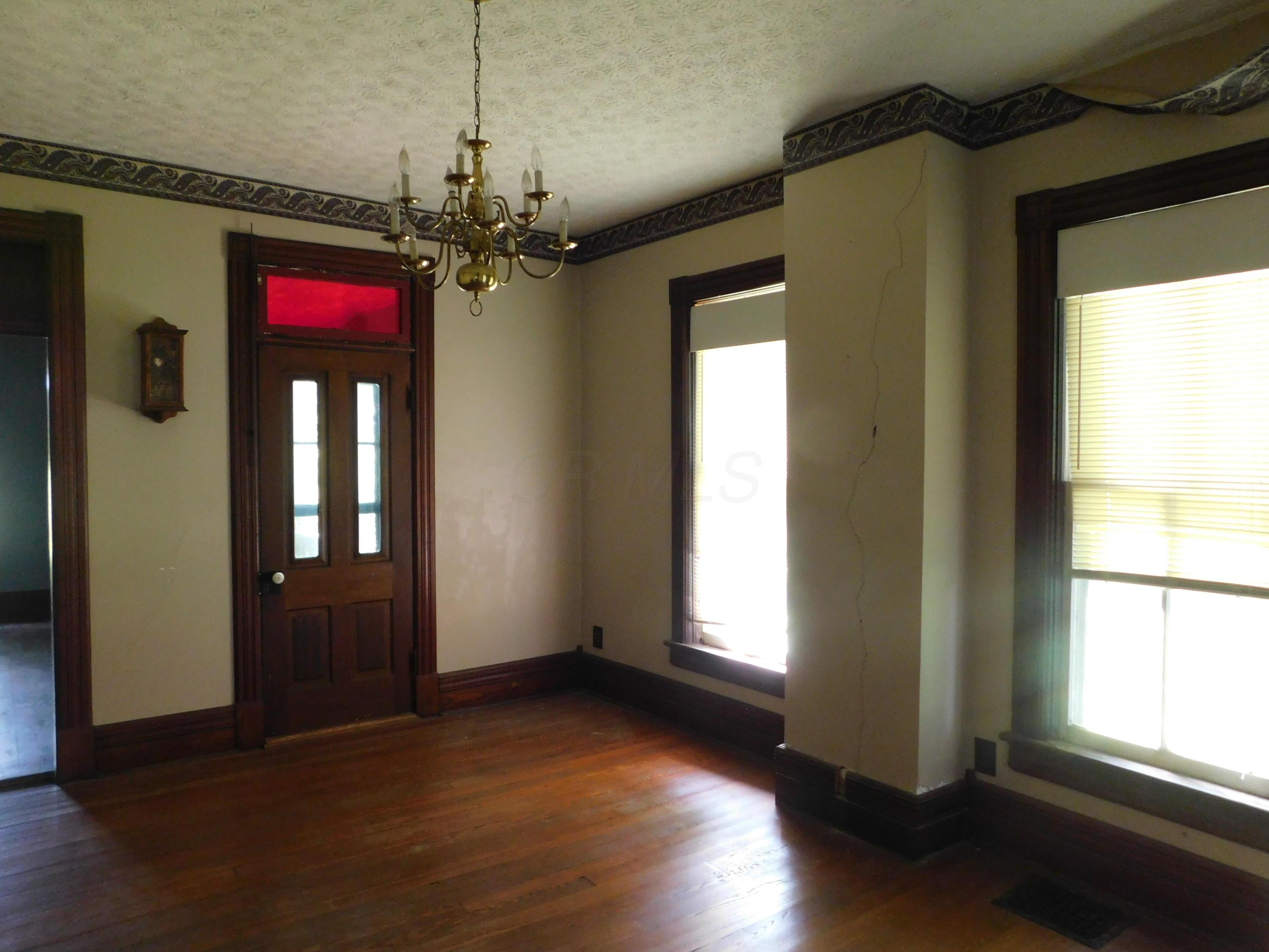 11037 York Road Southwest Baltimore, OH 43105 - Photo 19 of 46