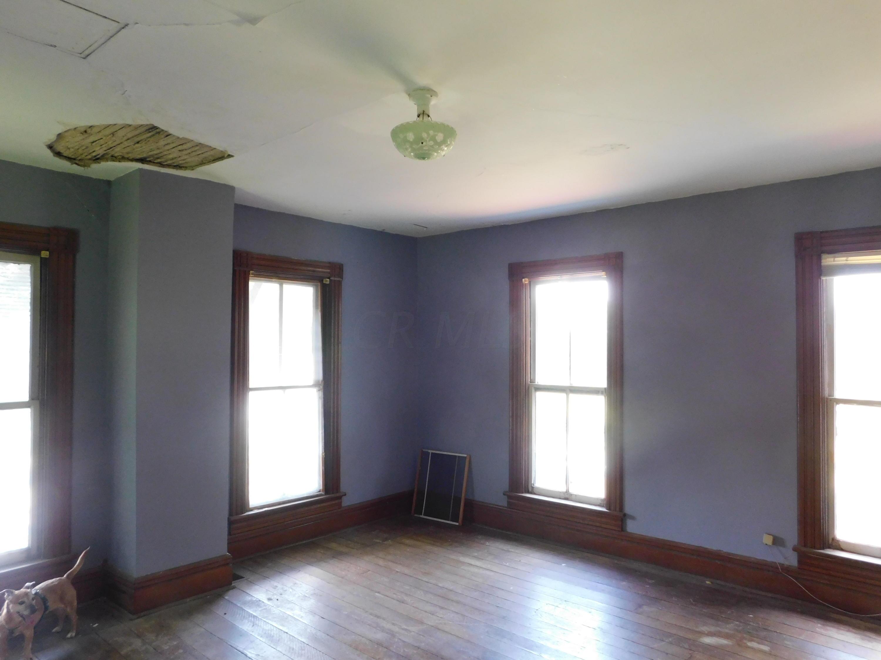11037 York Road Southwest Baltimore, OH 43105 - Photo 35 of 46