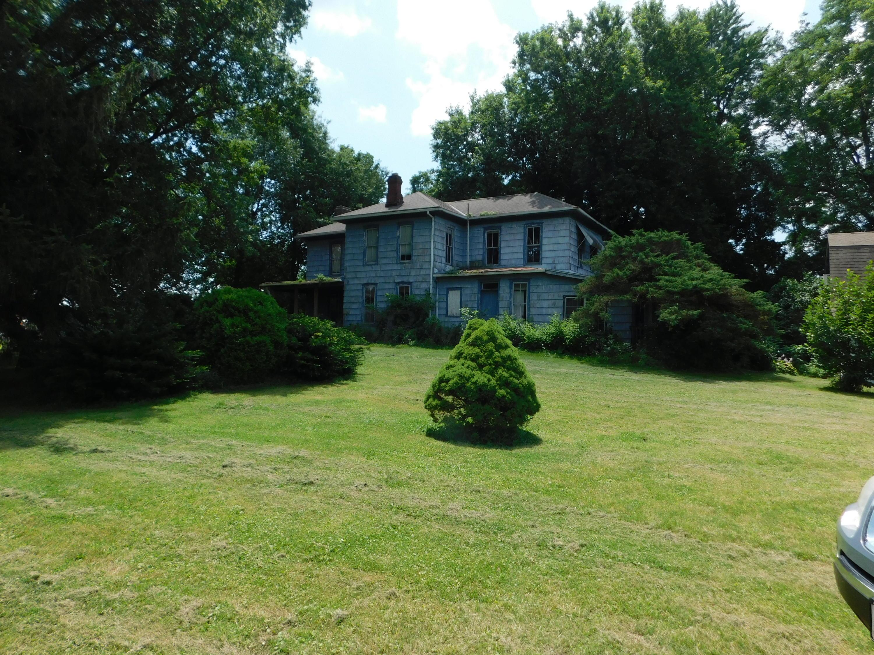 11037 York Road Southwest Baltimore, OH 43105 - Photo 4 of 46
