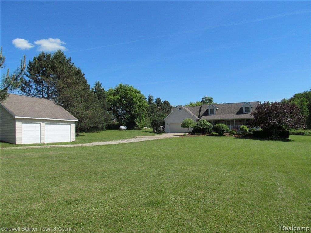 7808 Brophy Road Howell, MI 48855 - Photo 2 of 23 Frnt view.JPG
