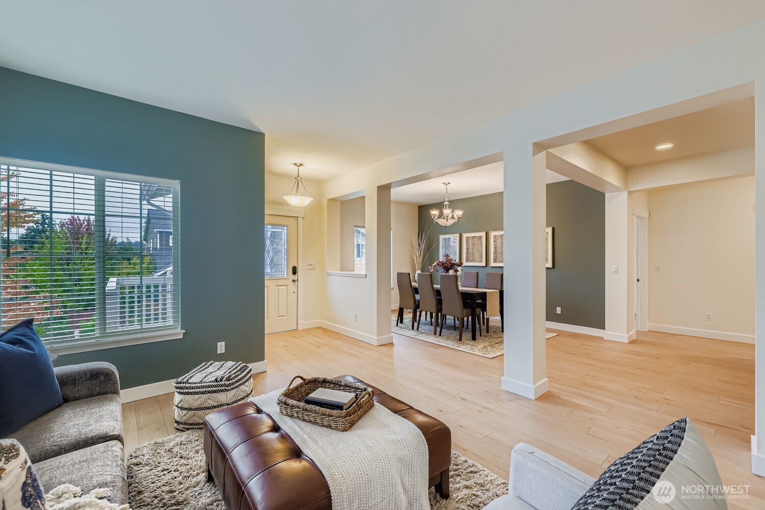 20402 124th Avenue Northeast Bothell, WA 98011 - Photo 3 of 27