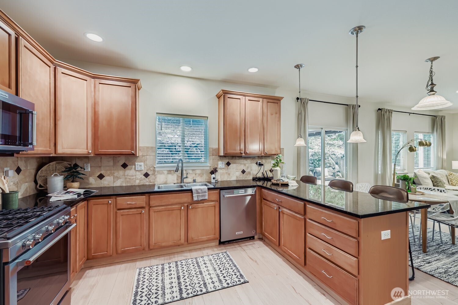 20402 124th Avenue Northeast Bothell, WA 98011 - Photo 8 of 27