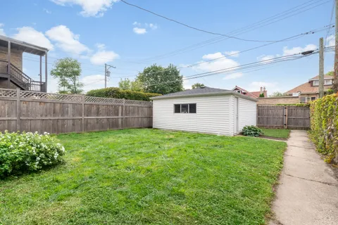 $640,000 | 2545 West Coyle Avenue, Chicago, IL 60645