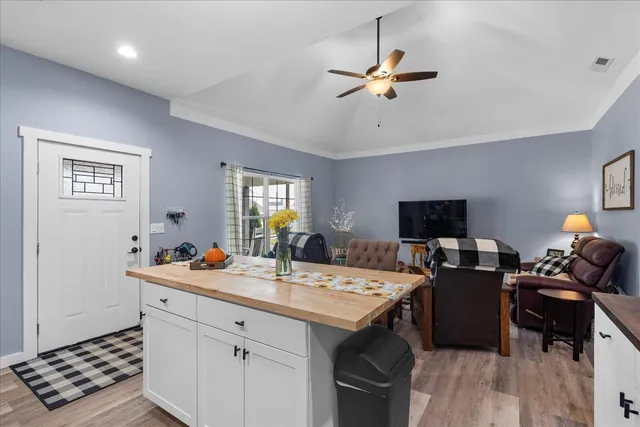 $254,900 | 207 6th Street, South Pittsburg, TN 37380