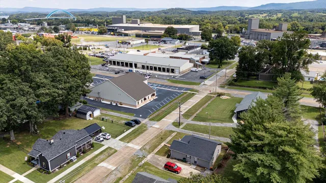 $254,900 | 207 6th Street, South Pittsburg, TN 37380