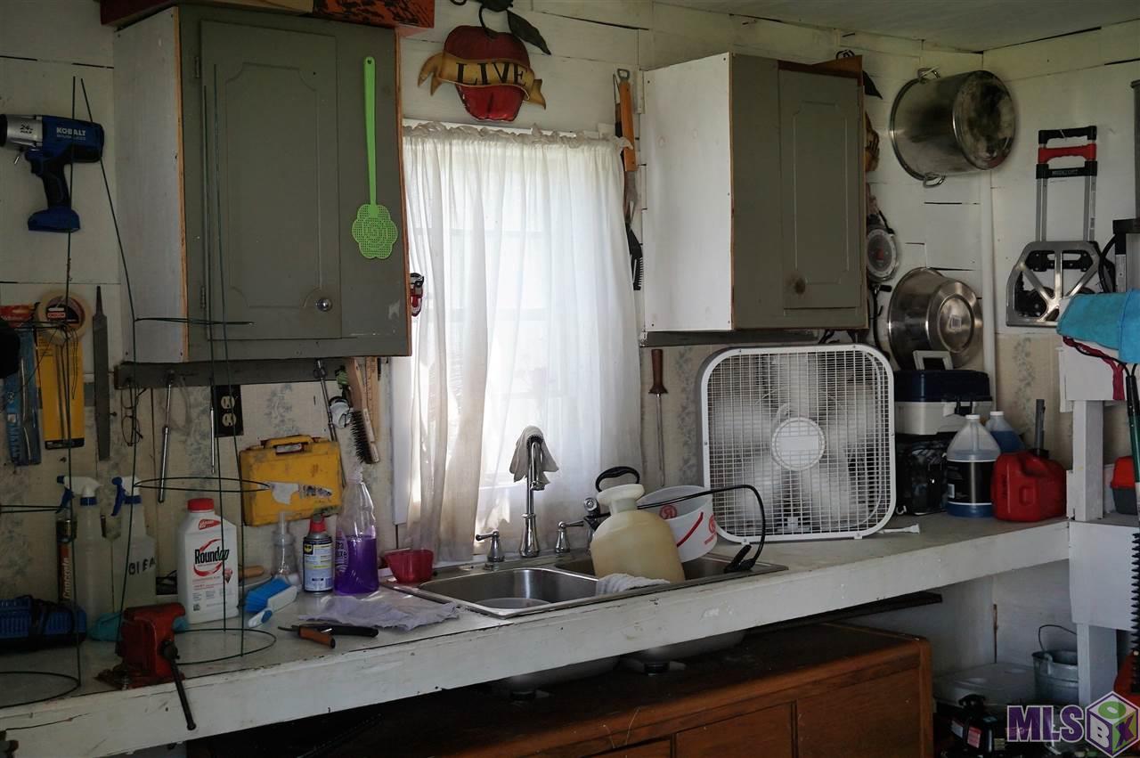 264 Danos Street Raceland, LA 70394 - Photo 18 of 22 Workshop/mancave
