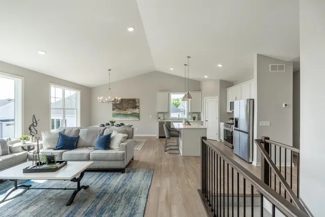 $595,000 | 9184 62nd Street South, Cottage Grove, MN 55016