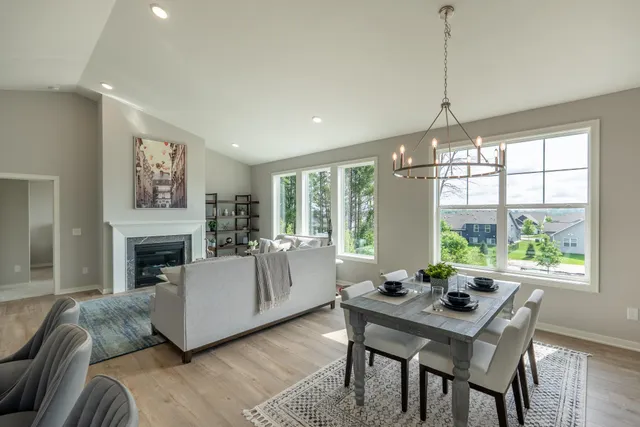 $595,000 | 9184 62nd Street South, Cottage Grove, MN 55016