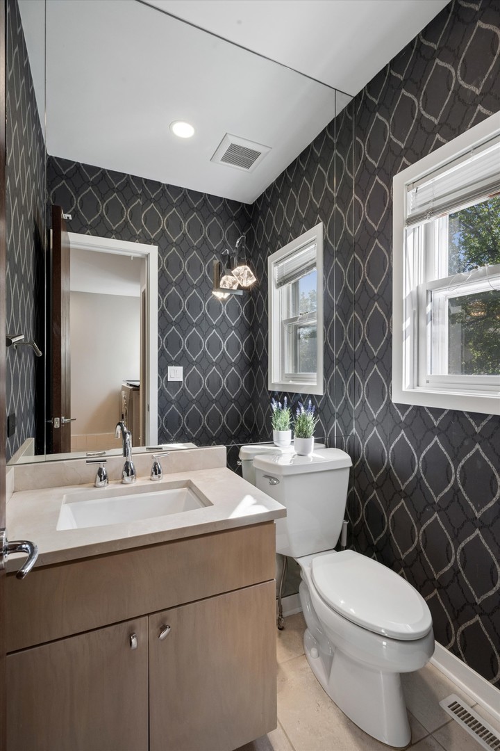 125 Circle Ridge Drive Burr Ridge, IL 60527 - Photo 17 of 50