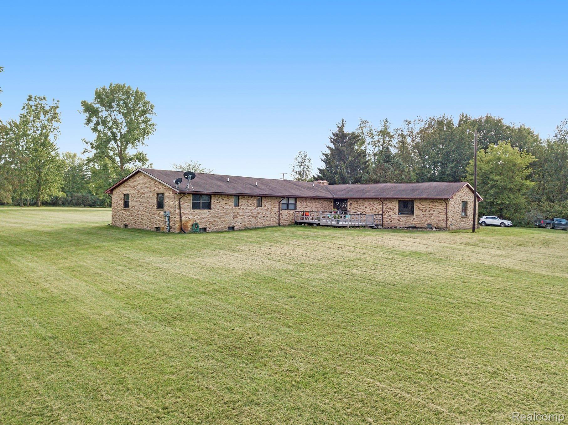6500 Layton Road Fowlerville, MI 48836 - Photo 25 of 37 DJI_0017.jpg