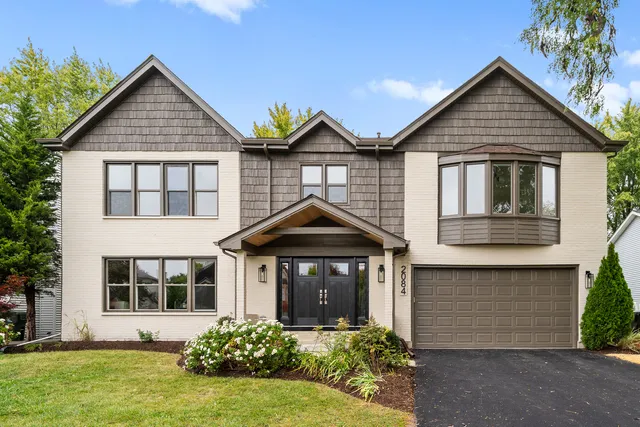 $784,000 | 2084 Maplewood Circle, Naperville, IL 60563