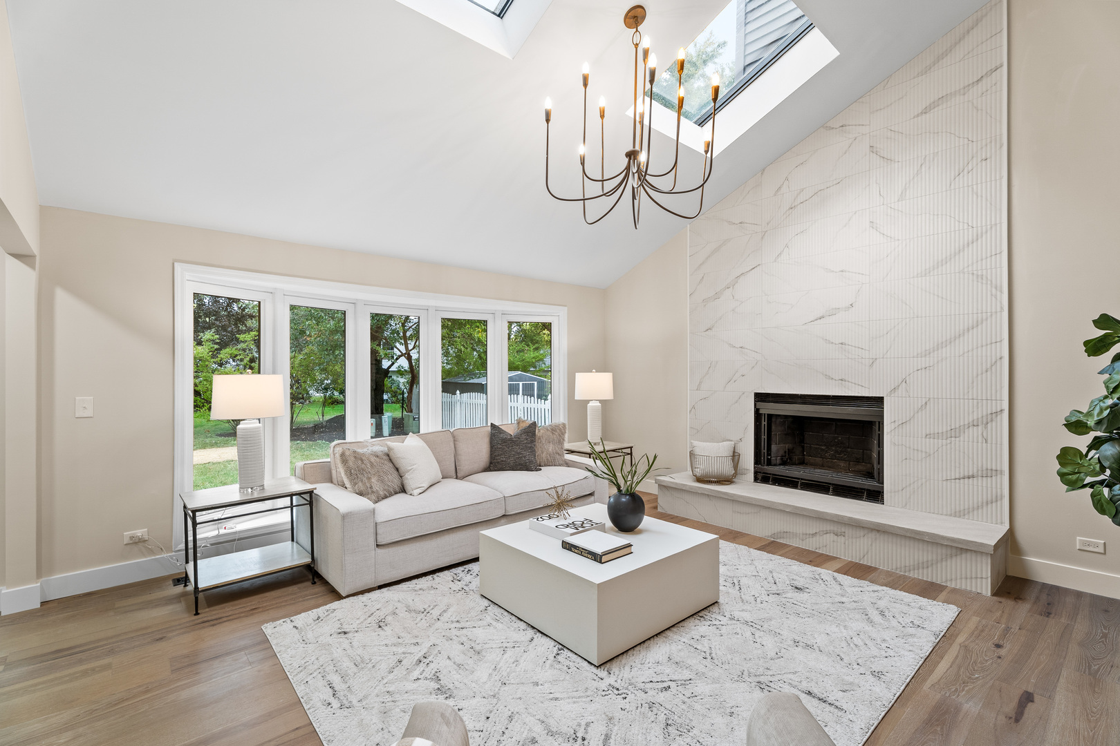 2084 Maplewood Circle Naperville, IL 60563 - Photo 11 of 25