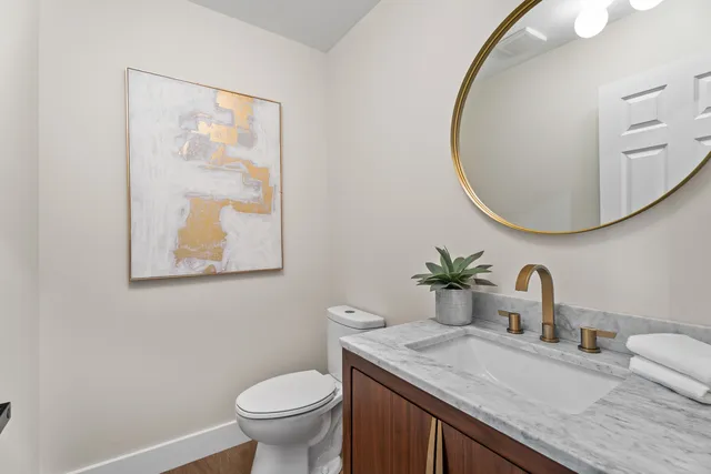 $784,000 | 2084 Maplewood Circle, Naperville, IL 60563