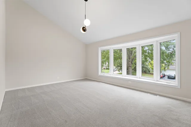 $784,000 | 2084 Maplewood Circle, Naperville, IL 60563