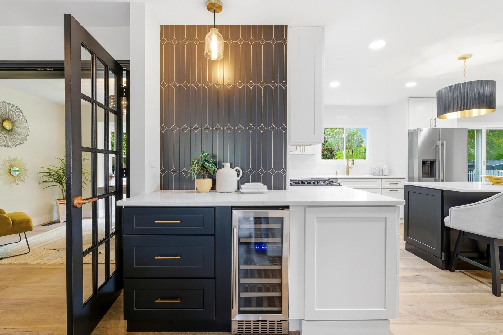 2084 Maplewood Circle Naperville, IL 60563 - Photo 6 of 25